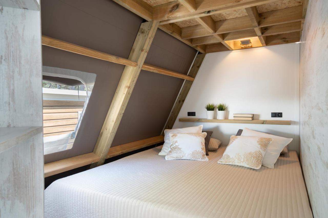 Camping Il Capannino Glamping Village มารินา ดิ บิบโบนา ภายนอก รูปภาพ